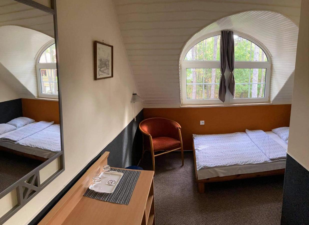 Berg Toboz Panzio Hotel Pecs Luaran gambar