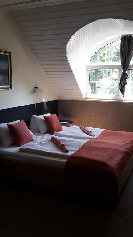 Berg Toboz Panzio Hotel Pecs Luaran gambar