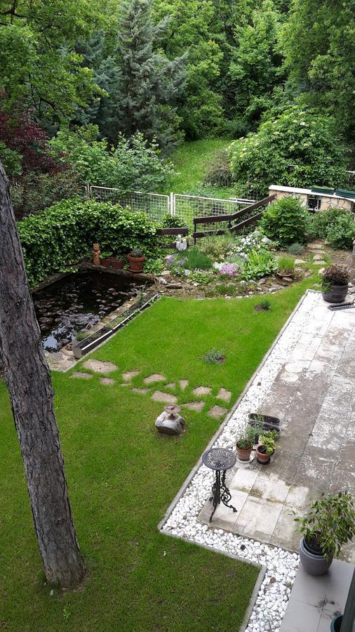 Berg Toboz Panzio Hotel Pecs Luaran gambar
